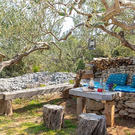 Grubisic Apartment Mirca (Brac)