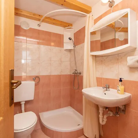 Grubisic Apartment Mirca (Brac)